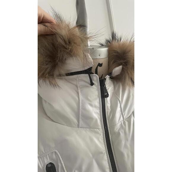 Andrew Marc - White Quilted Winter Coat with Faux Fur Hood - Size XL - Picture 4 of 9